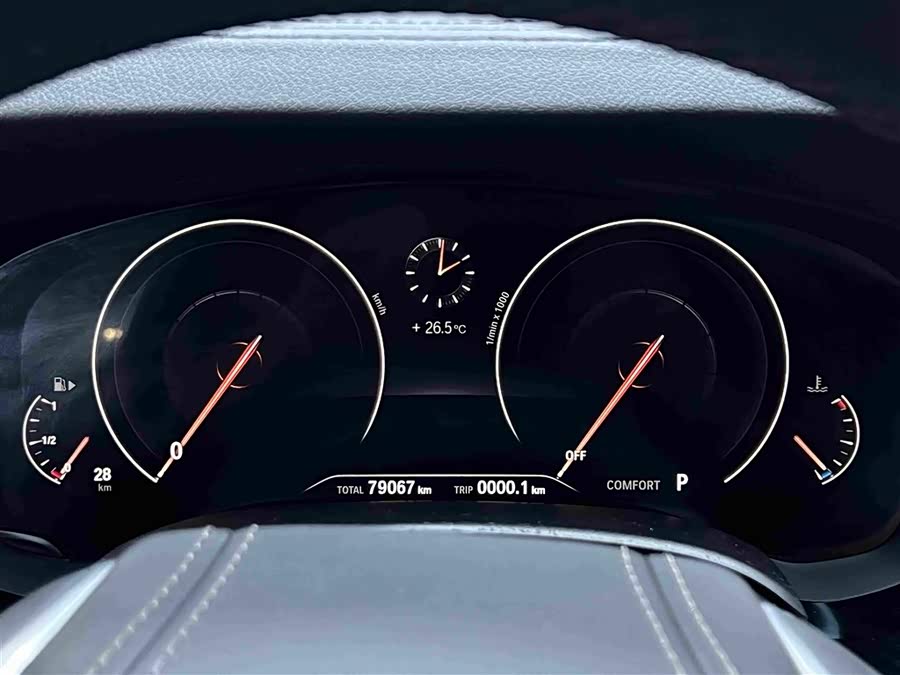 BMW 5 Series 2019, фото 10