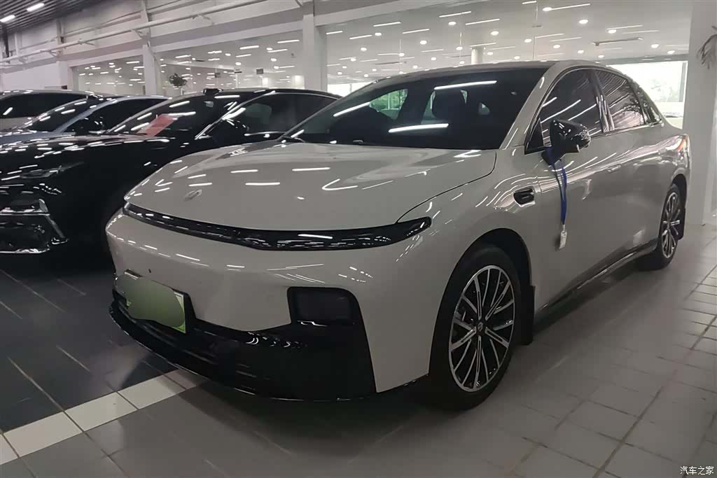 Leapmotor B01