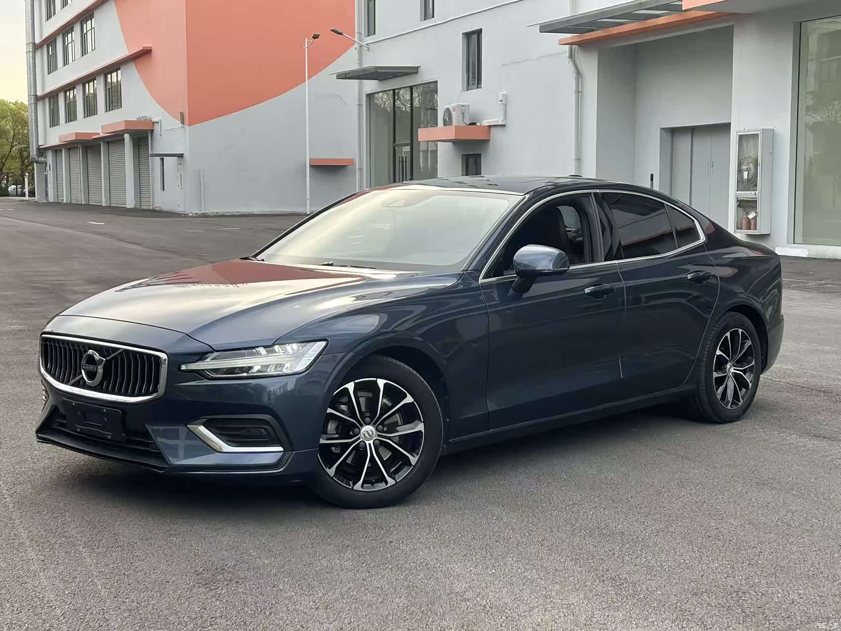 Volvo S60, 2021 1