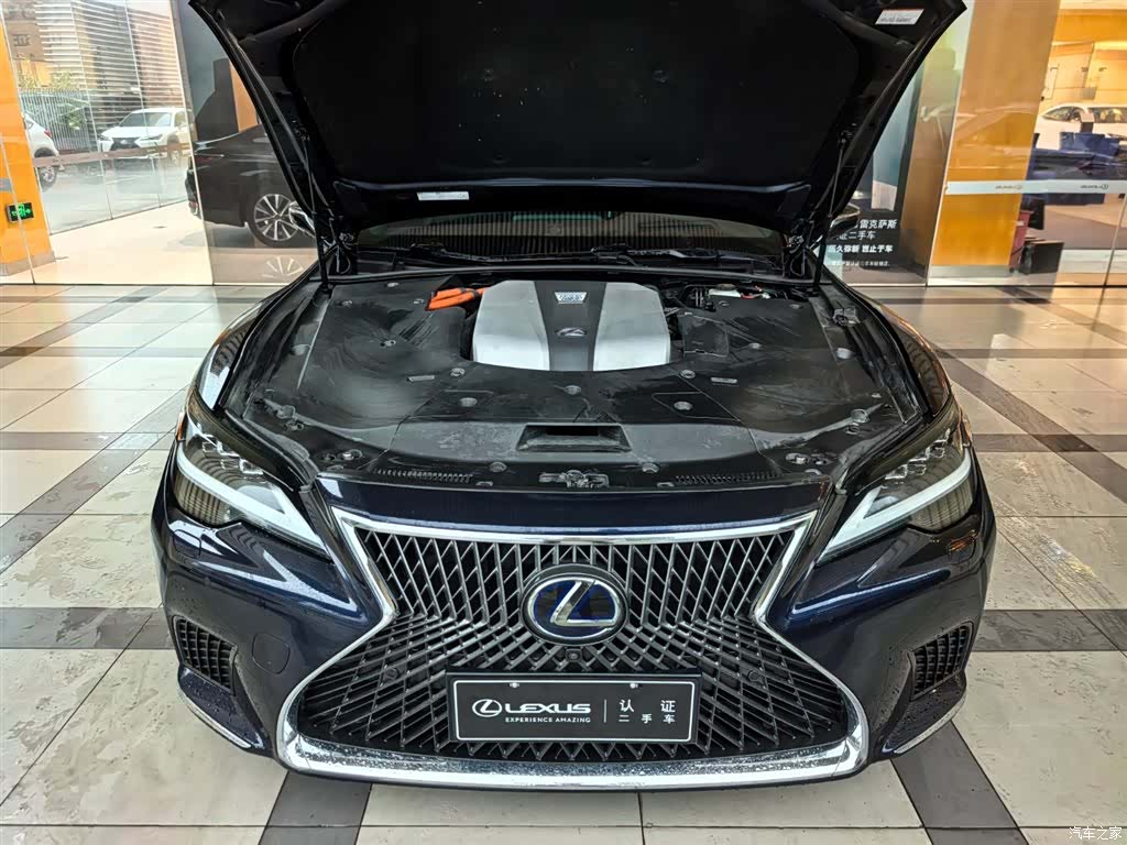 Lexus LS, 2022 все фото