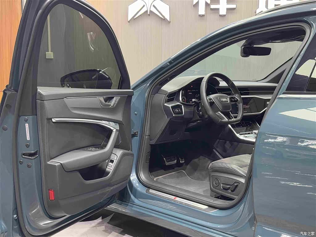 Audi A6, 2021 4