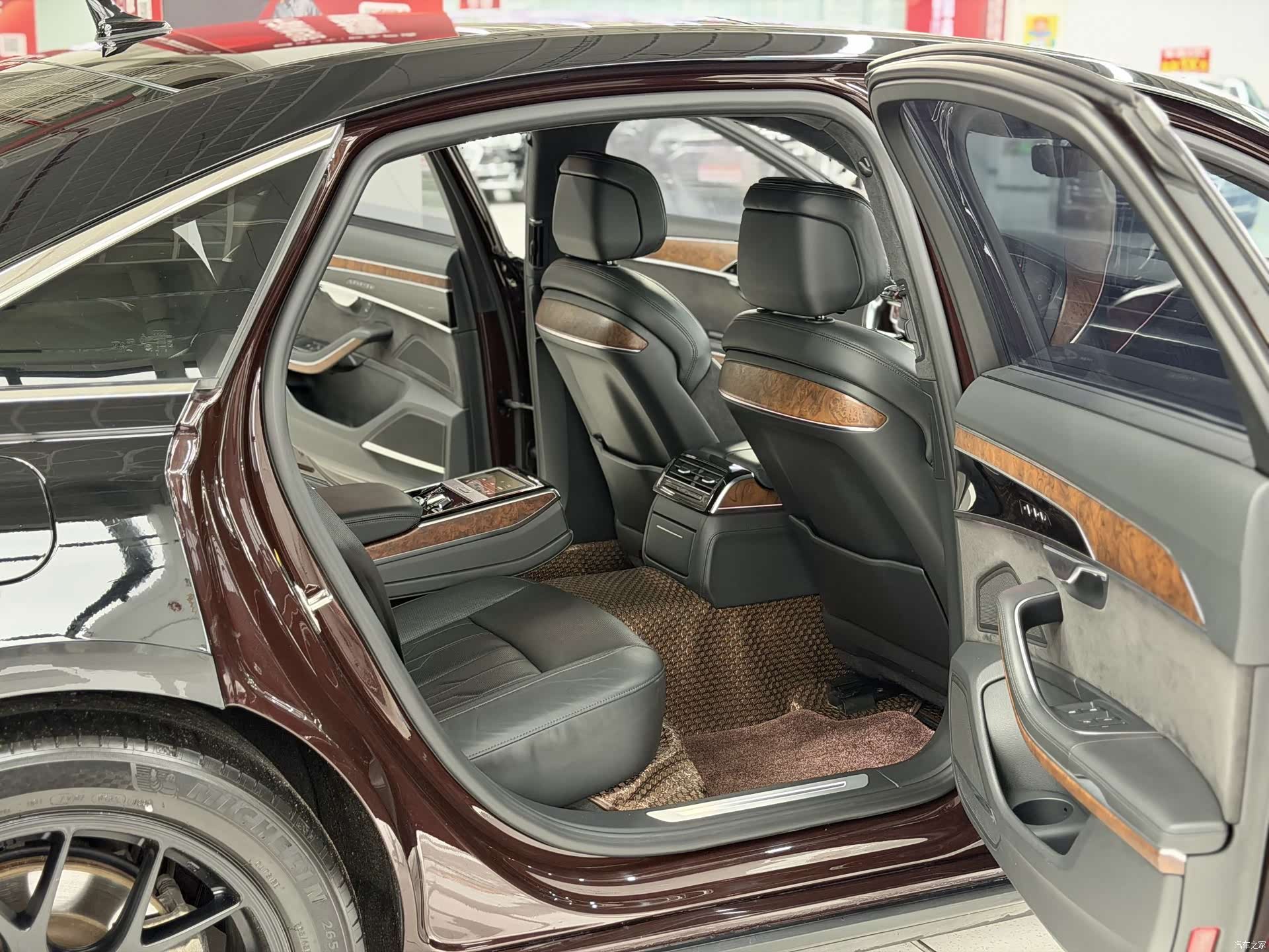 Audi A8L, 2019 10