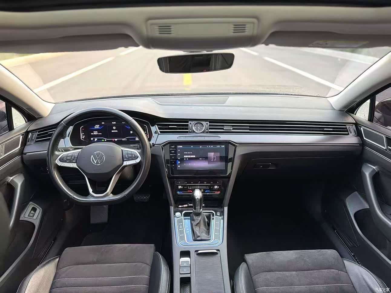 Volkswagen Magotan, 2022 все фото