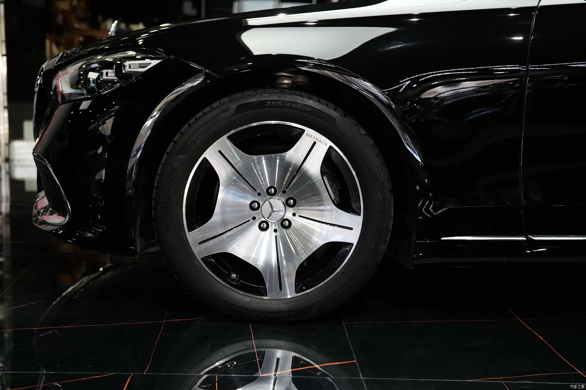 Maybach S-Class, 2023 4