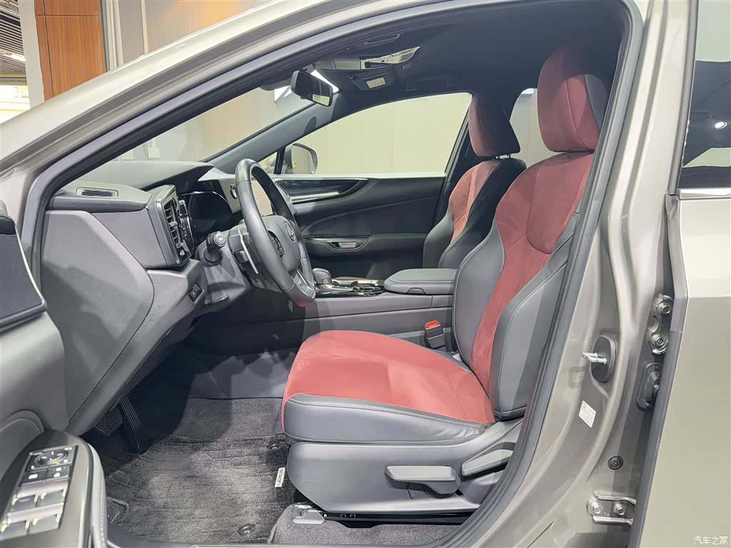 Lexus NX, 2023 все фото