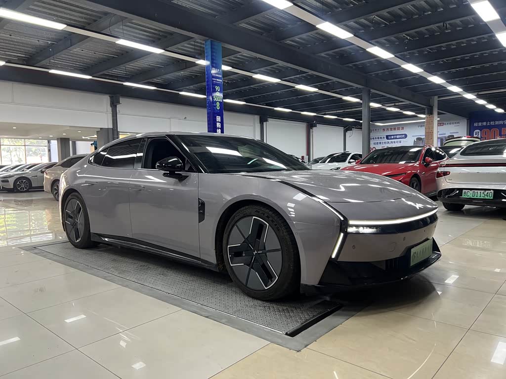 Xpeng P7