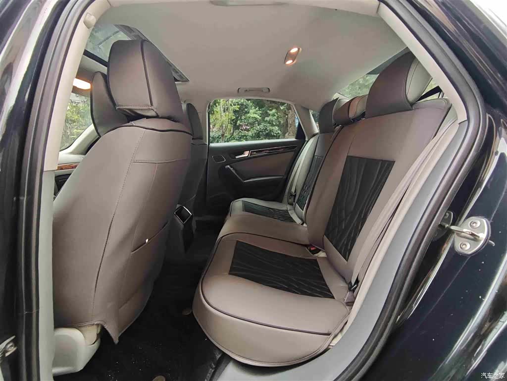 Audi A4L, 2013 7