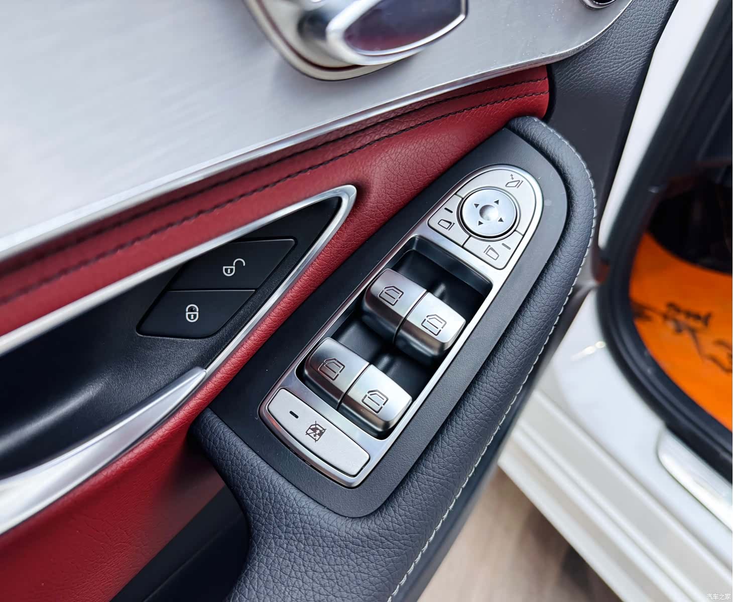 Mercedes-Benz C-Class, 2018 12