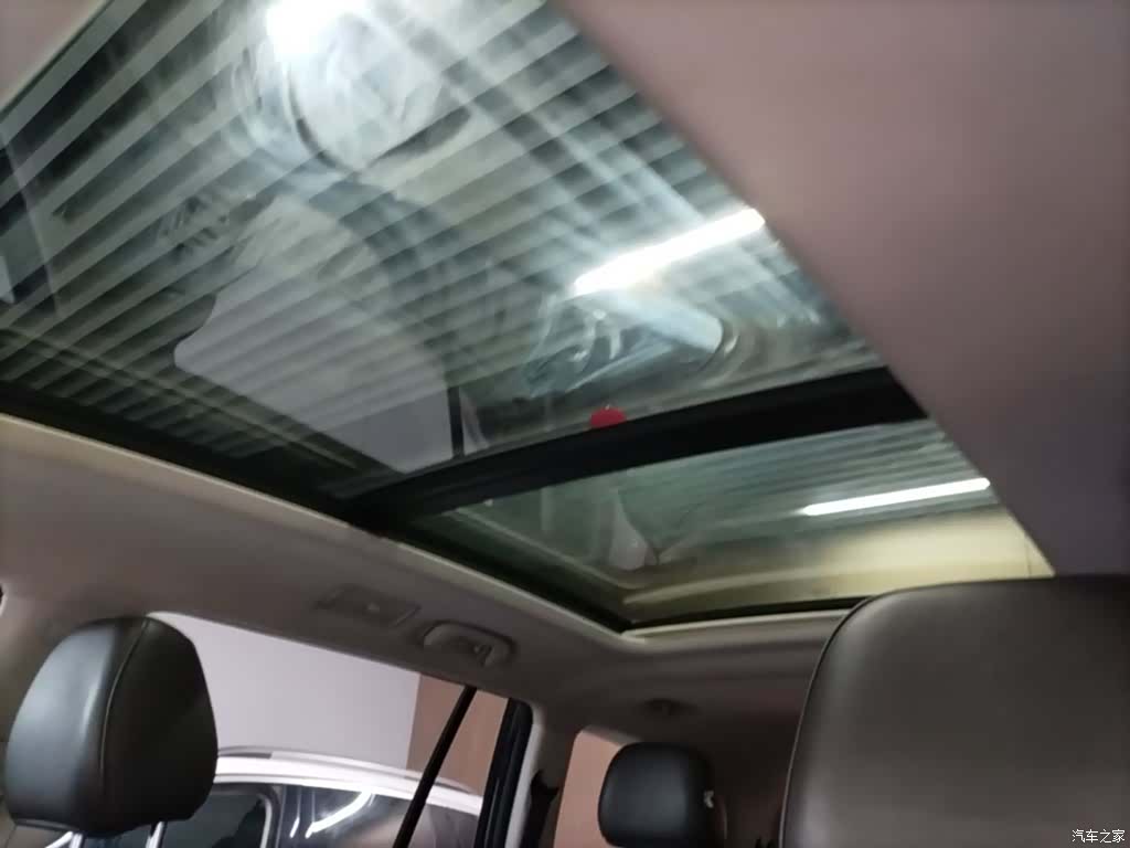 Roewe RX8, 2021 18