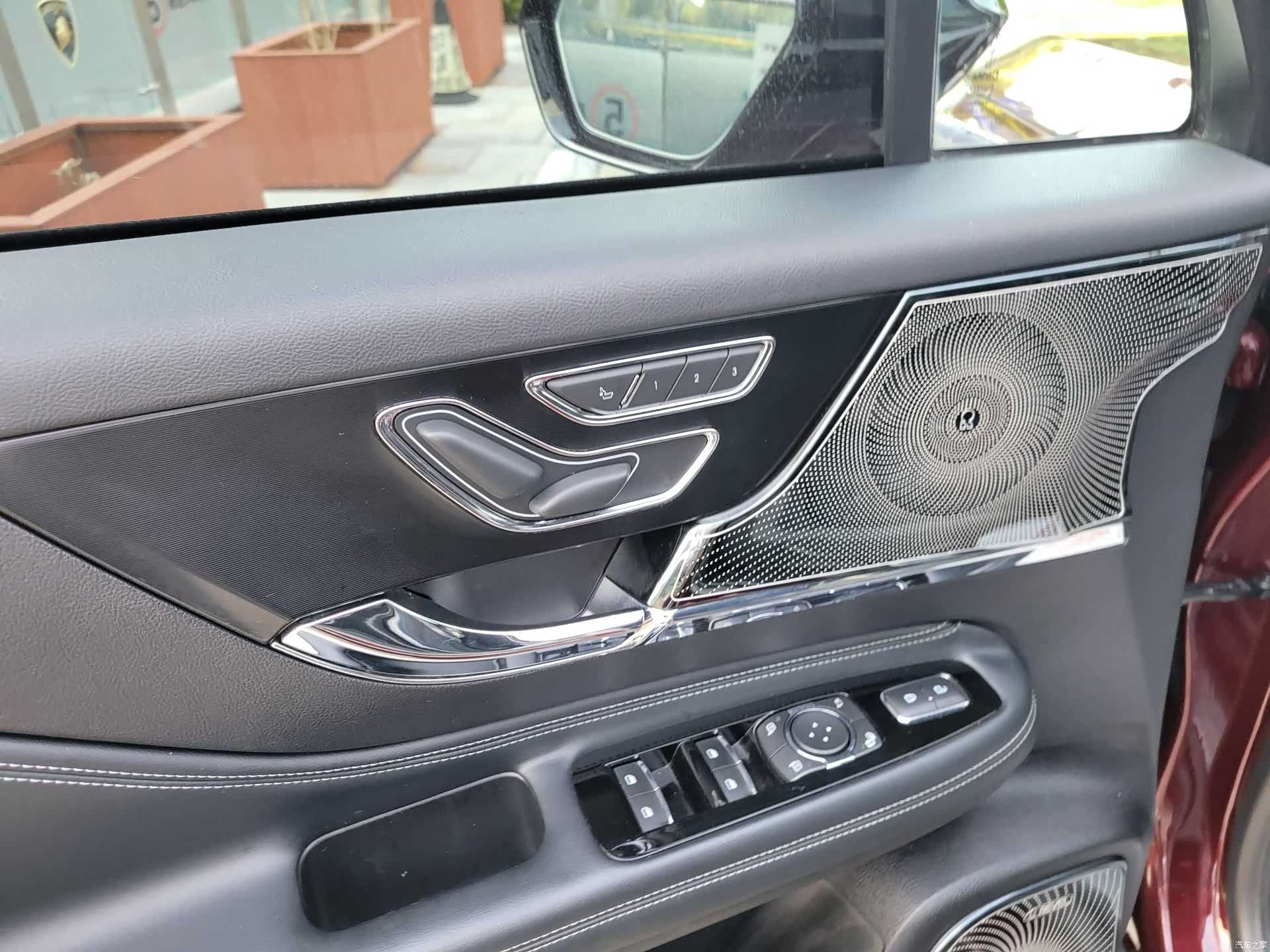 Lincoln Corsair, 2021 12