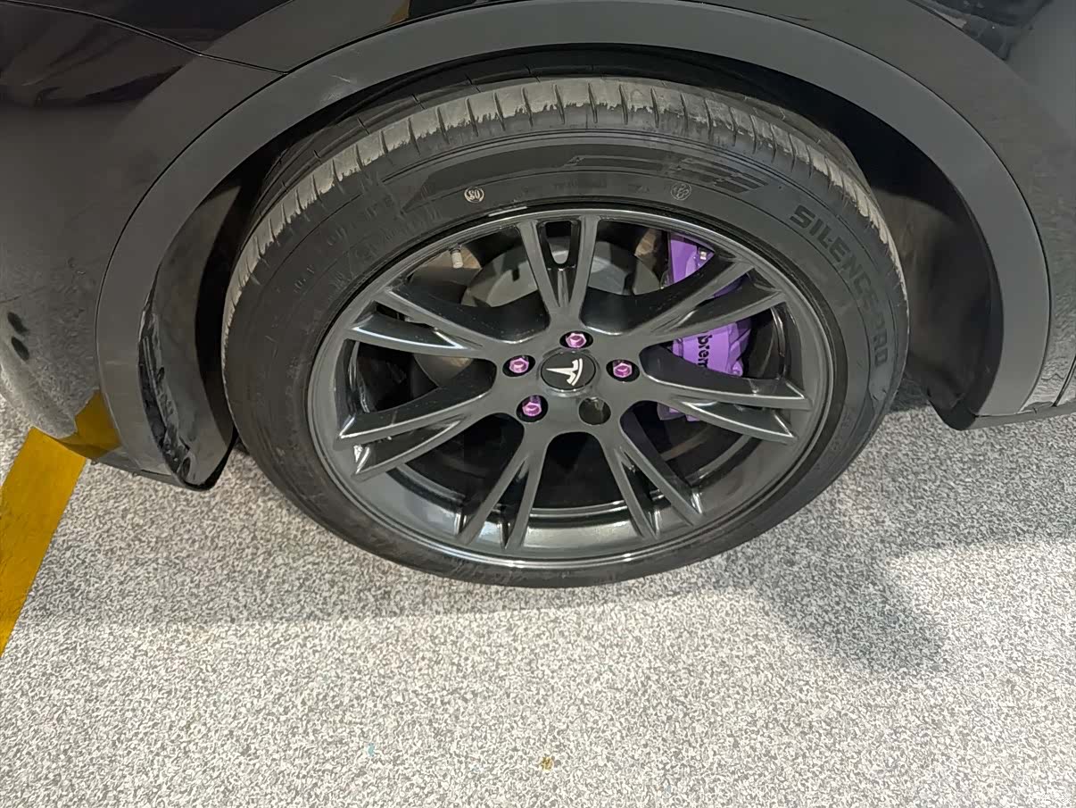 Tesla Model Y, 2023 7