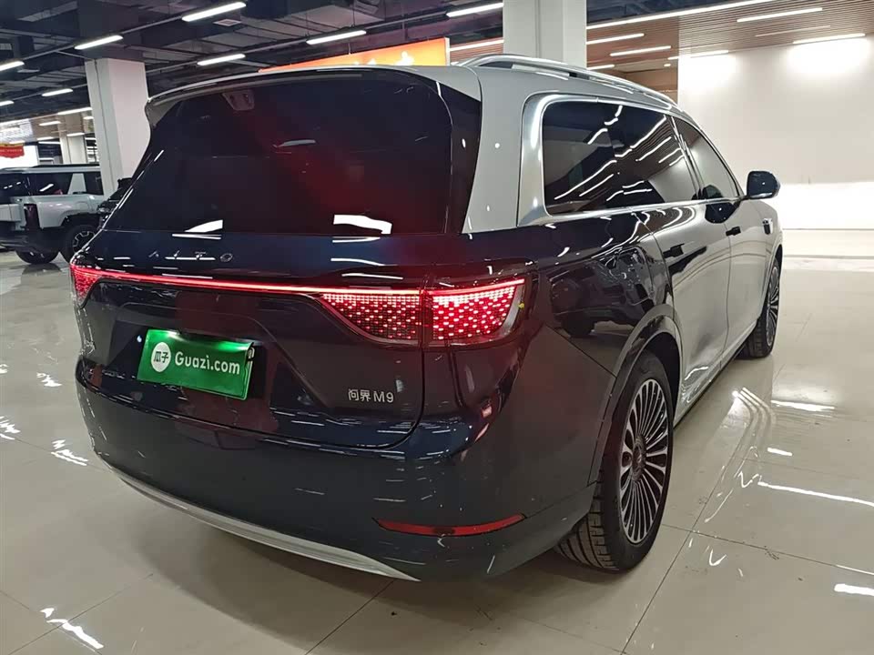 AITO Ask the world M9