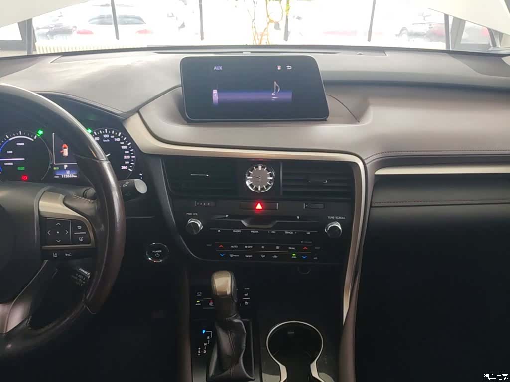 Lexus RX, 2018 9