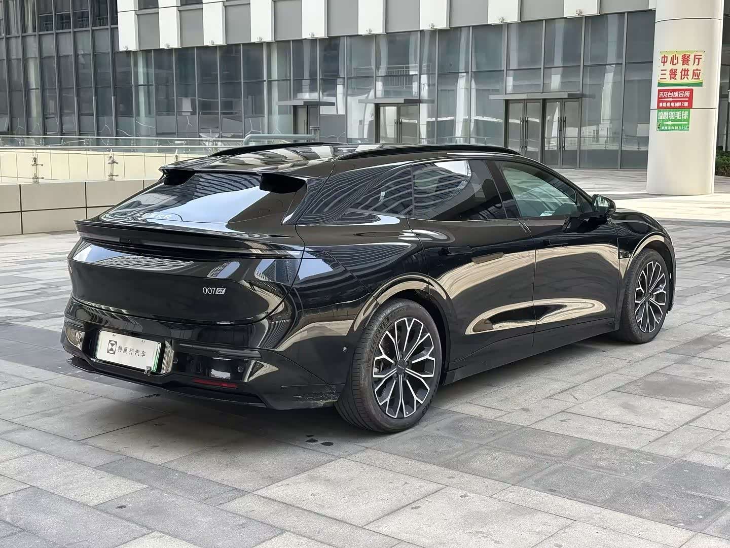 Zeekr 007, 2025 4