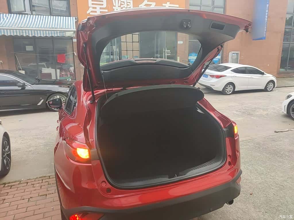 Mazda CX-4, 2018 15