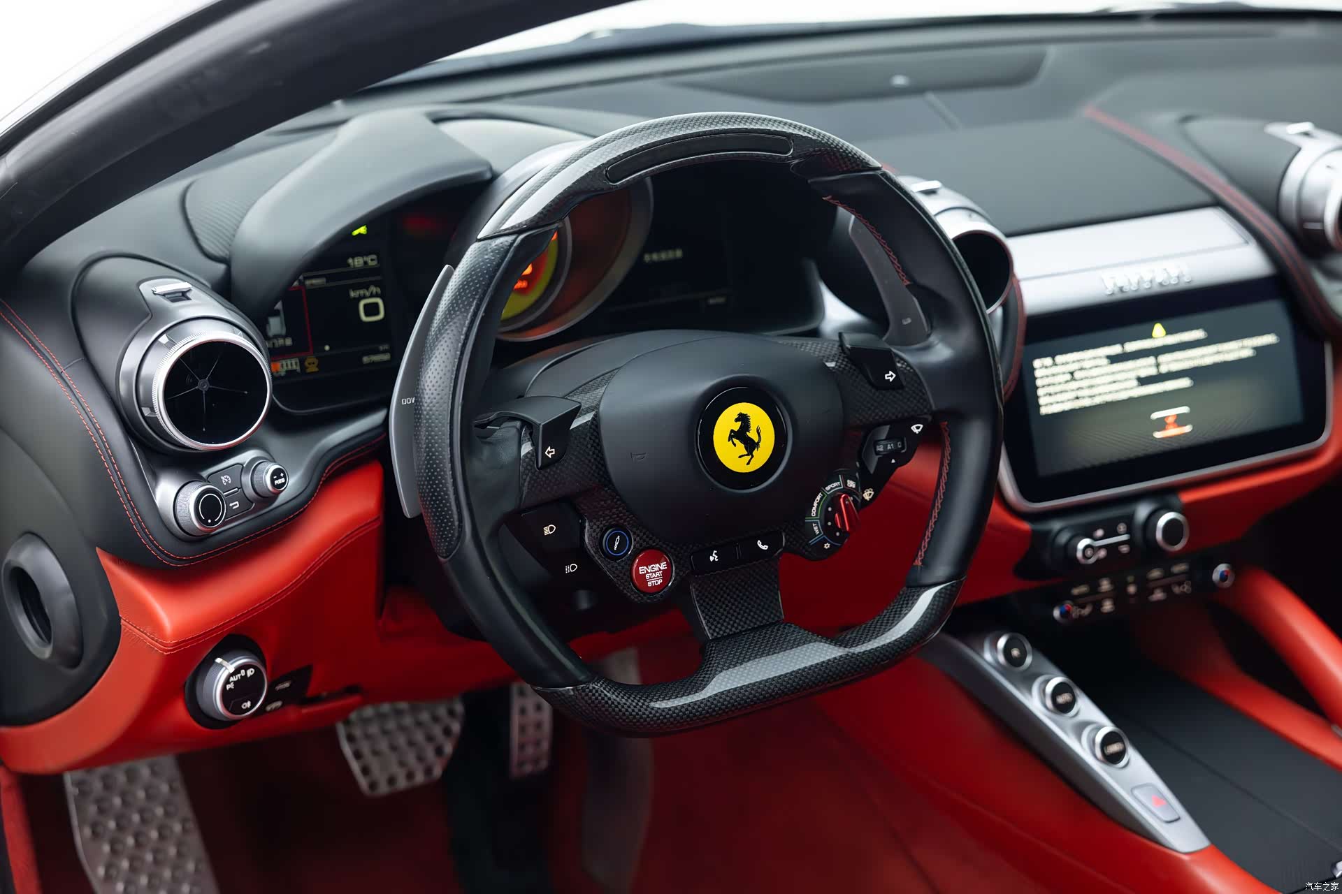 Ferrari GTC4Lus, 2020 9