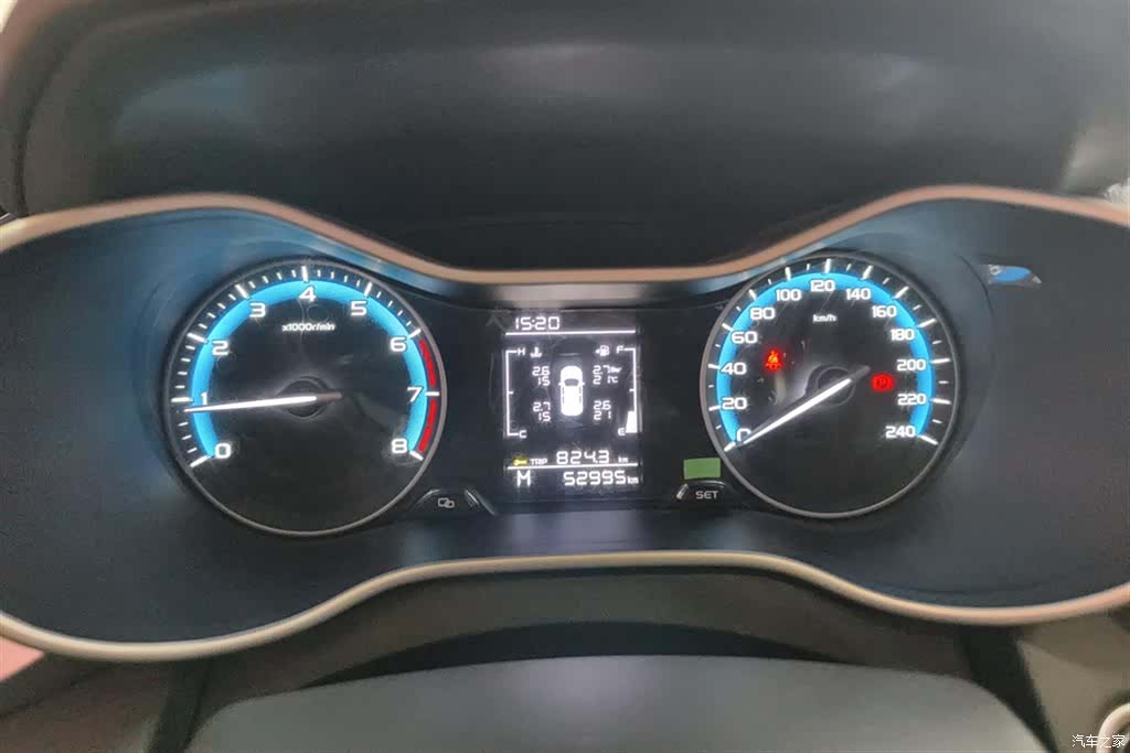 Geely Emgrand, 2020 14