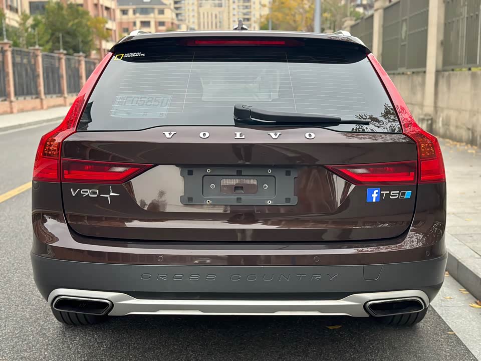Volvo V90