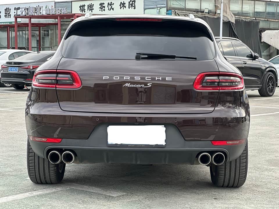 Porsche Macan