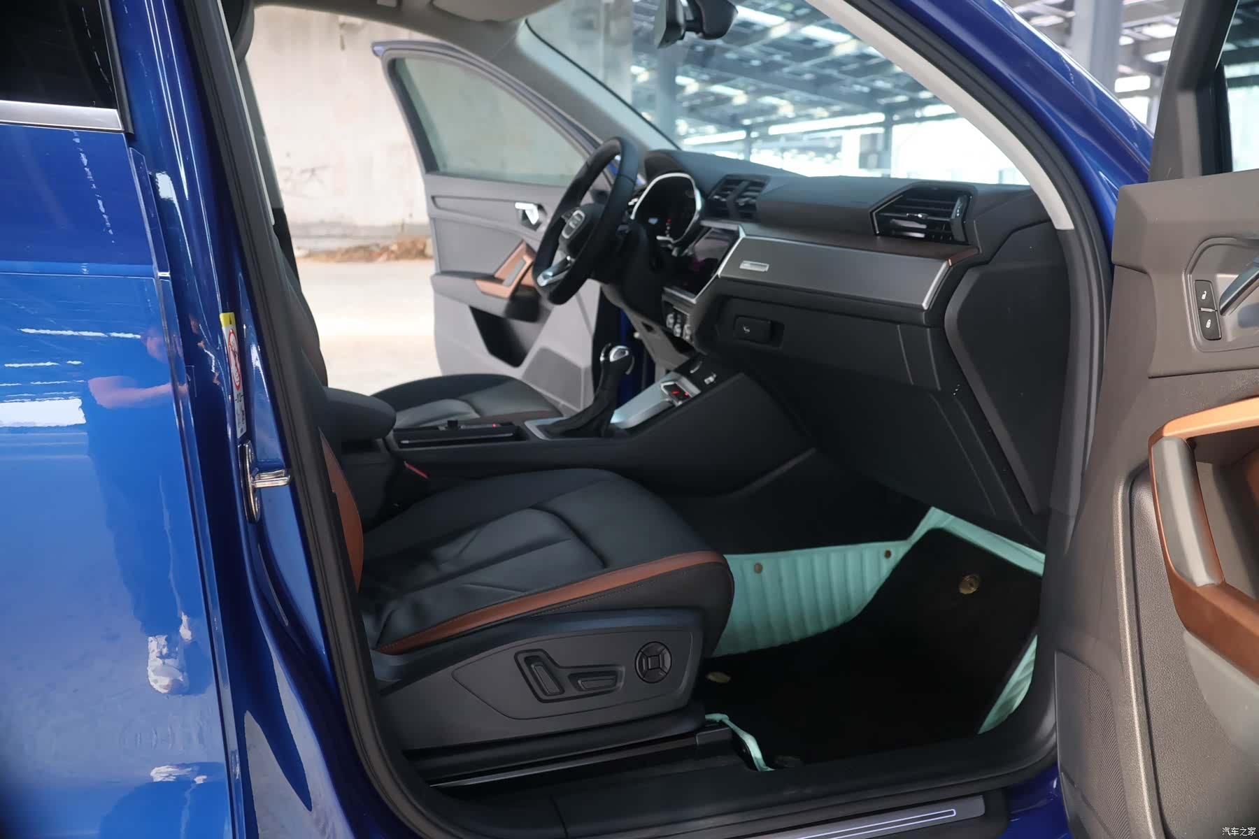 Audi Q3, 2022 14