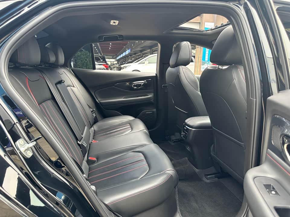 Trumpchi Shadow Leopard