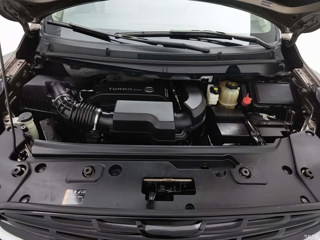 Buick GL8, 2020 6