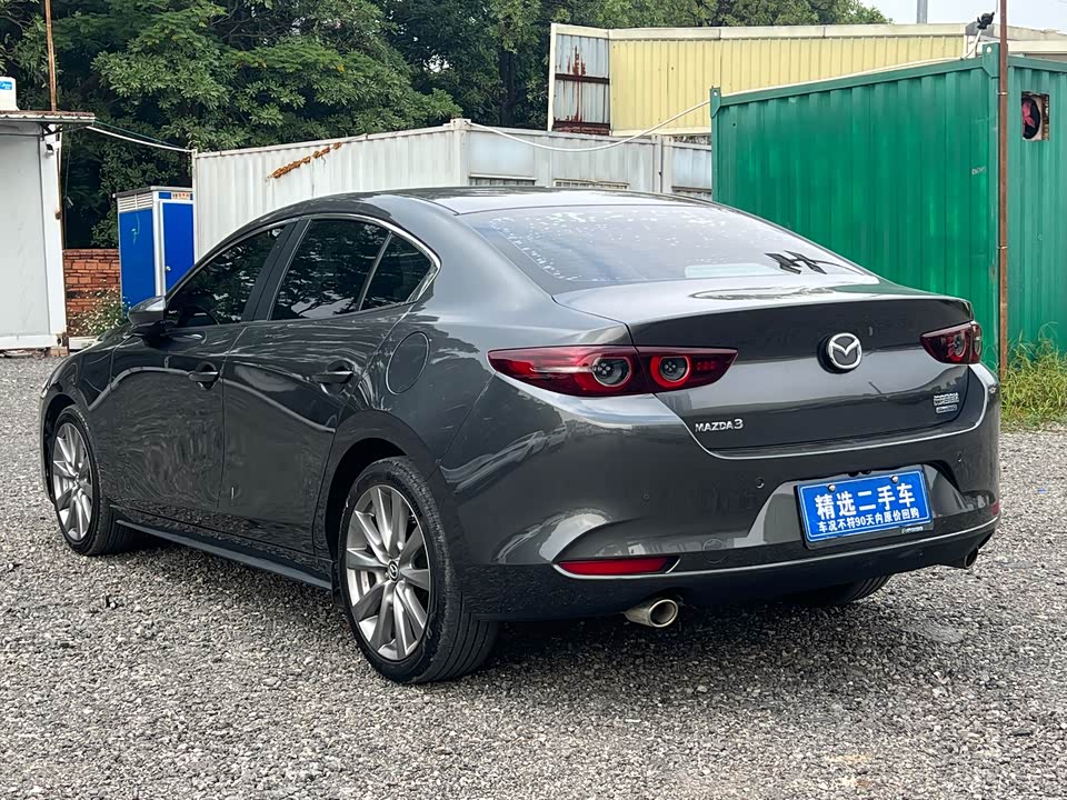 Mazda 3 Angkesaila
