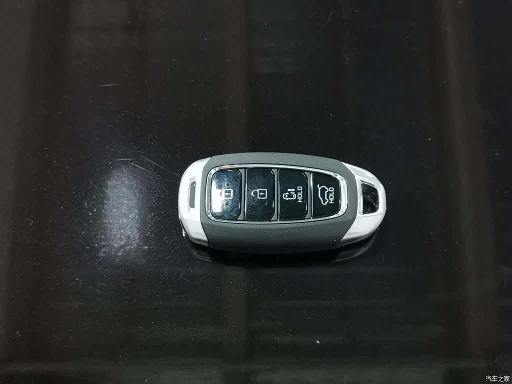 Hyundai Custo, 2022 19