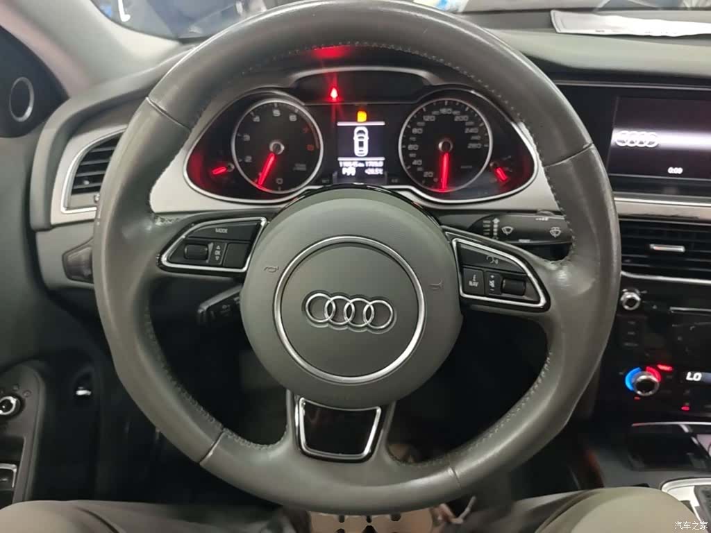 Audi A4L, 2016 11