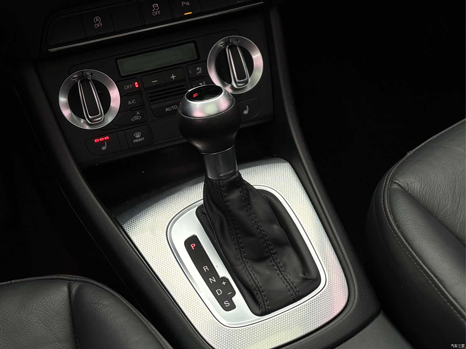 Audi Q3, 2016 11