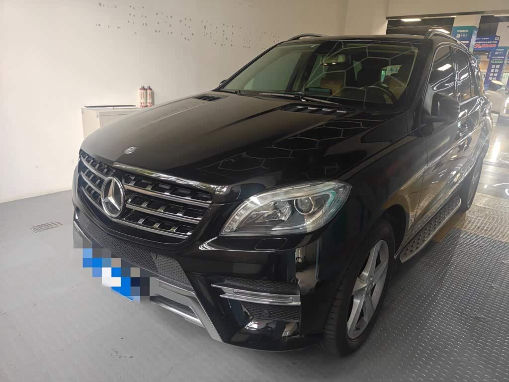Mercedes-Benz M