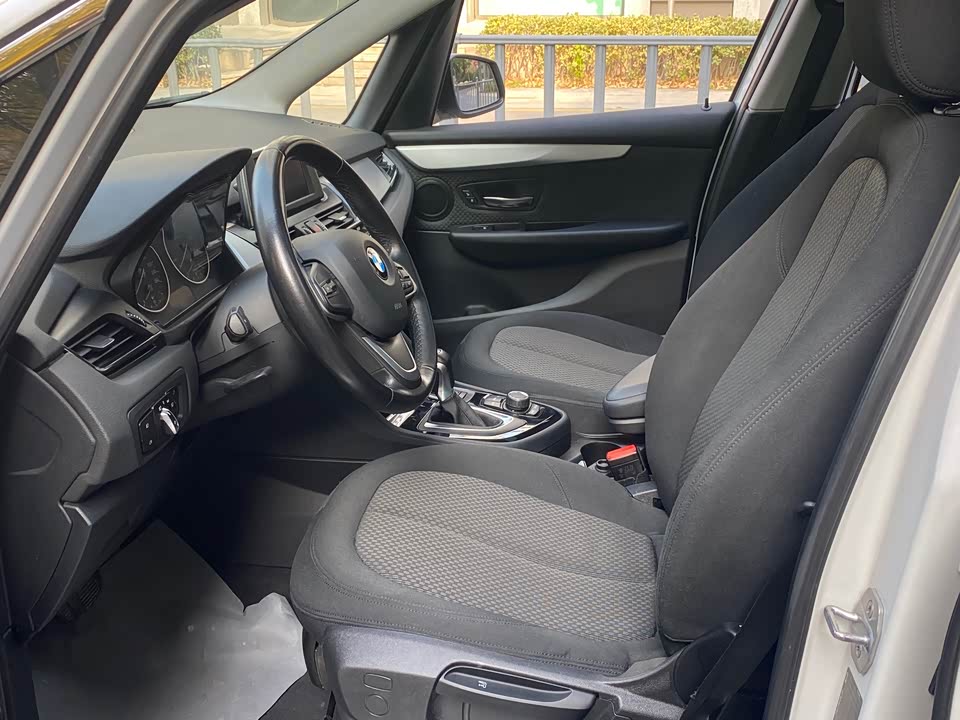 BMW 2 series multifunctional station wagon