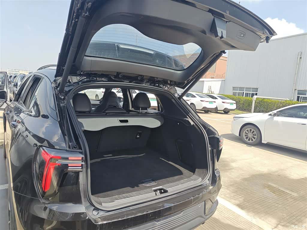 Lynk & Co 01, 2023 15