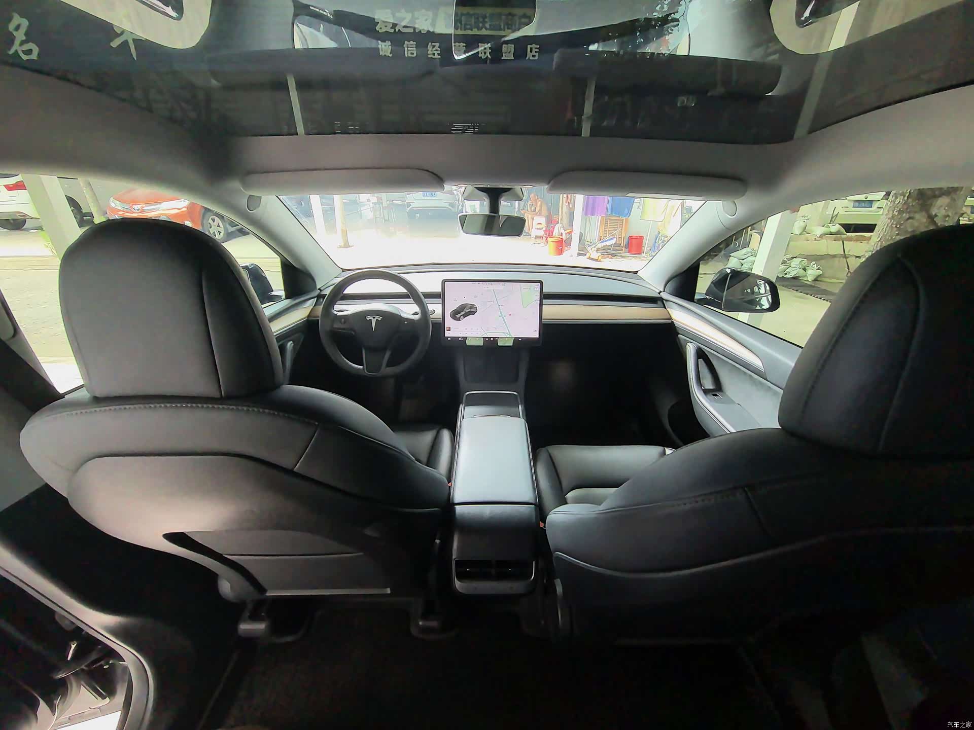 Tesla Model Y, 2021 13