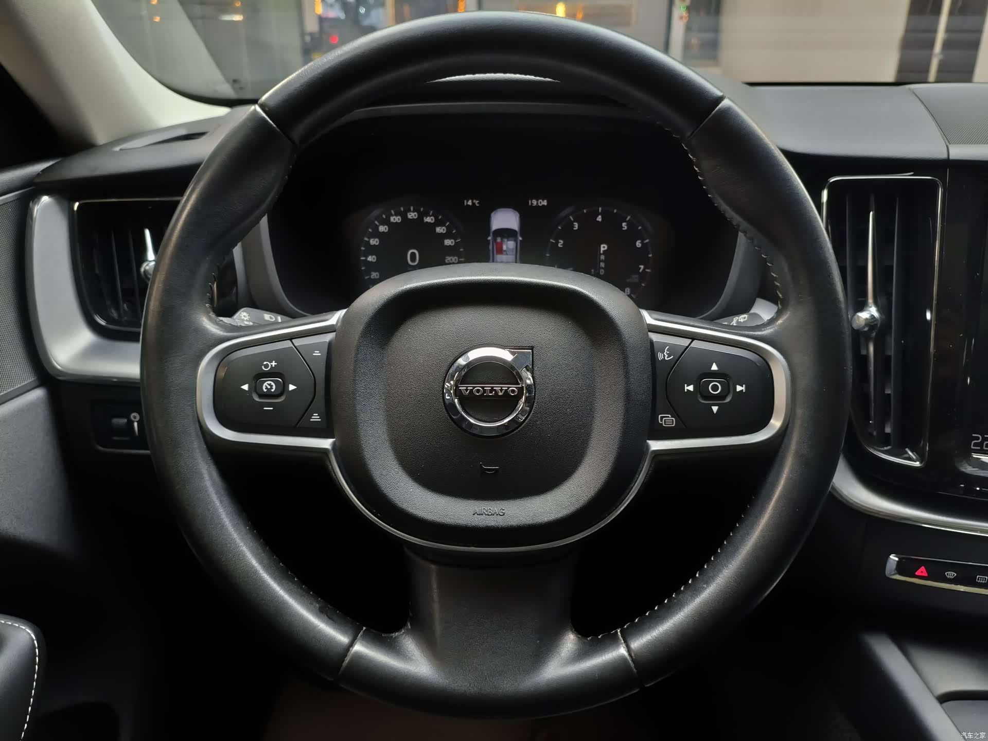 Volvo XC60, 2018 33