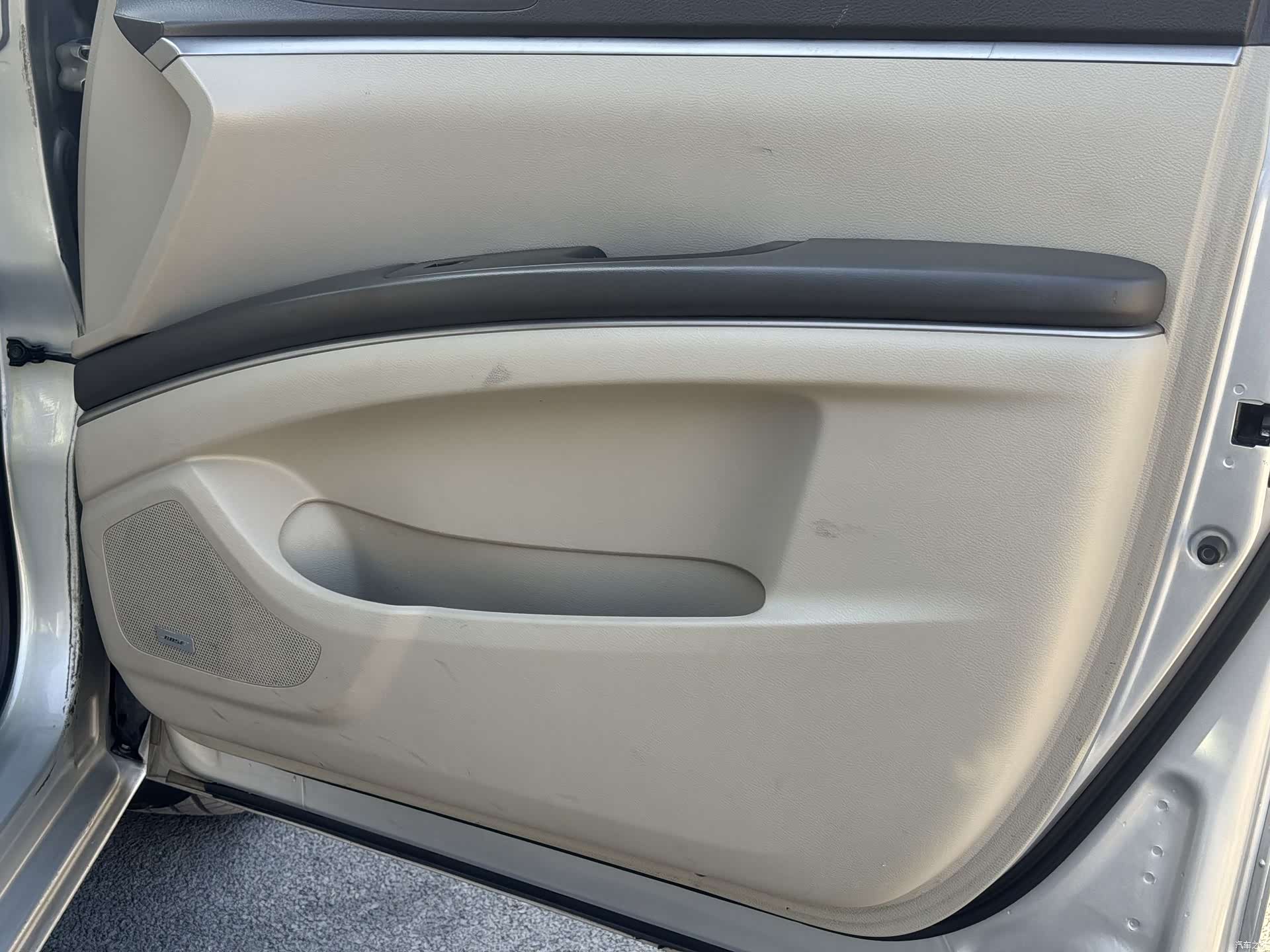 Buick GL8, 2011 12