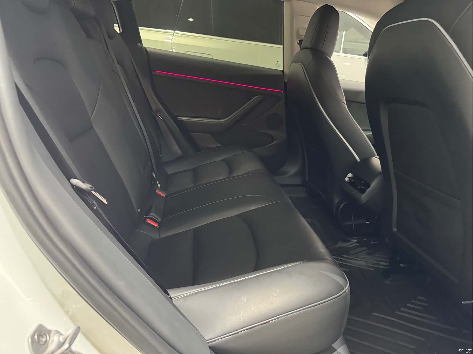 Tesla Model 3, 2022 6