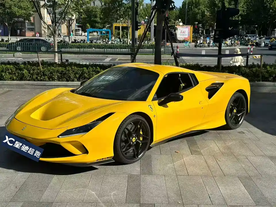 Ferrari F8