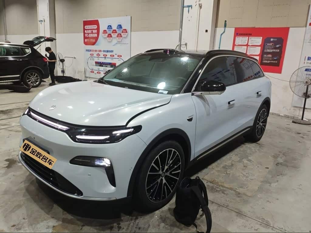 Leapmotor C11