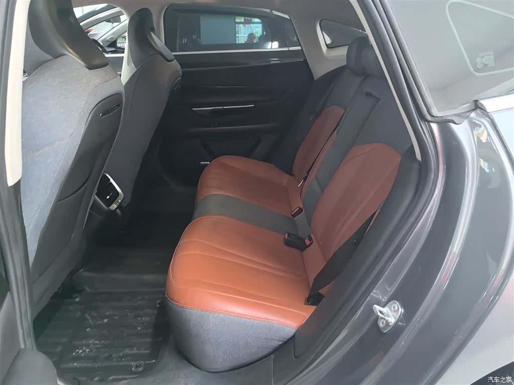 Xpeng P7, 2021 17
