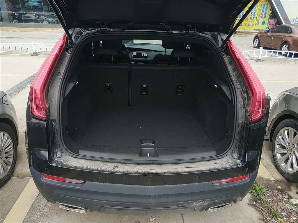 Cadillac XT4, 2022 15