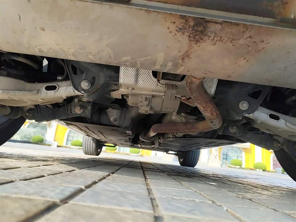 Land Rover Discover sports