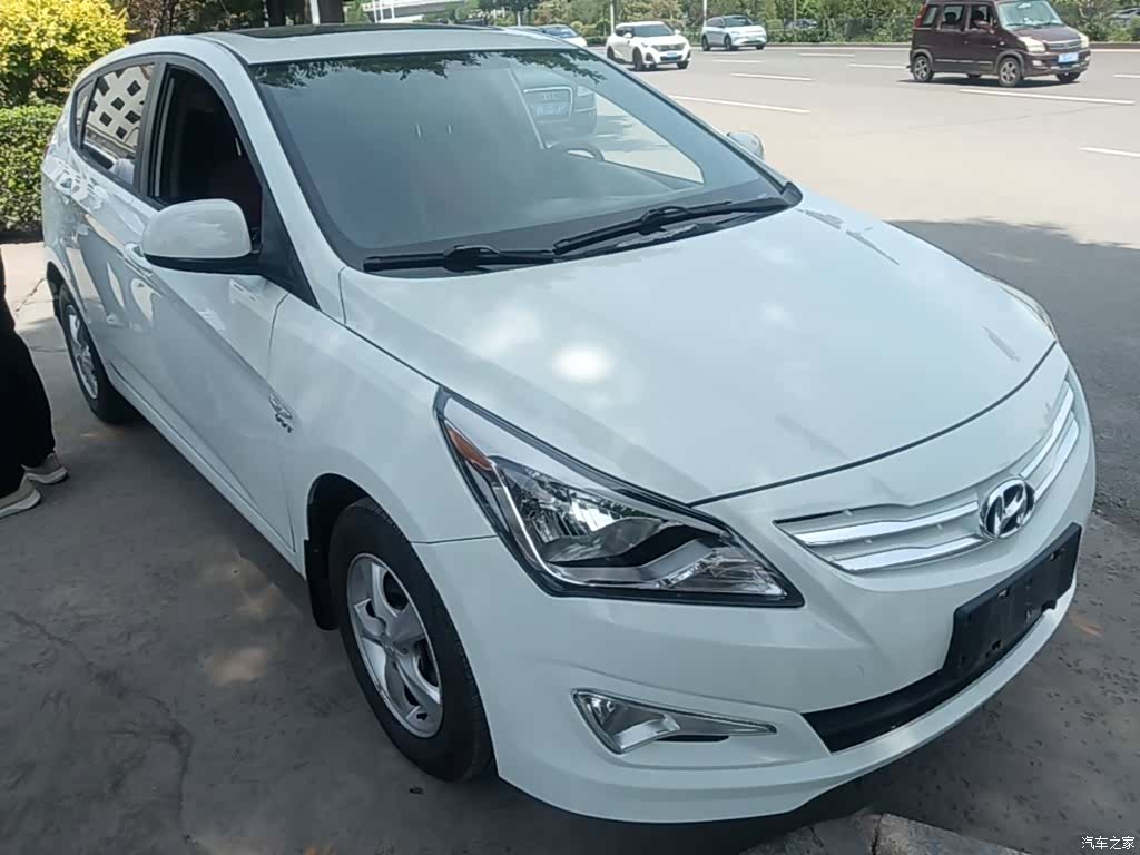 Hyundai GLX, 2016 4