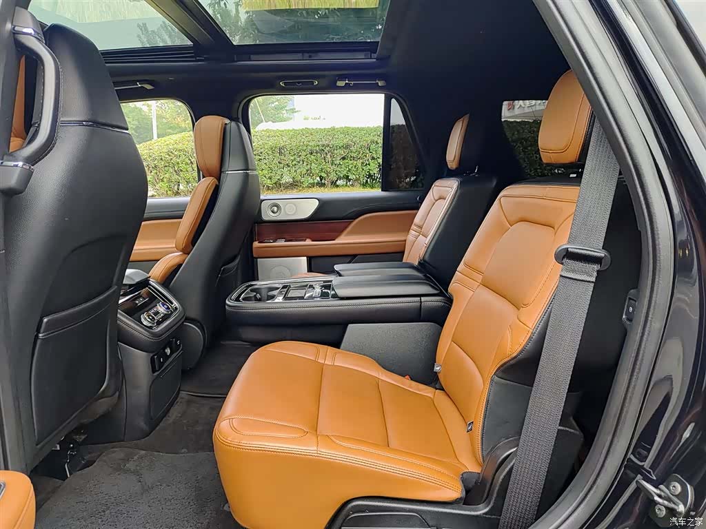 Lincoln Navigator, 2022 8