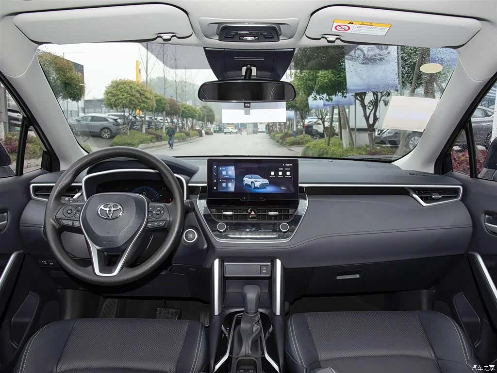Toyota Frontlander, 2025 4