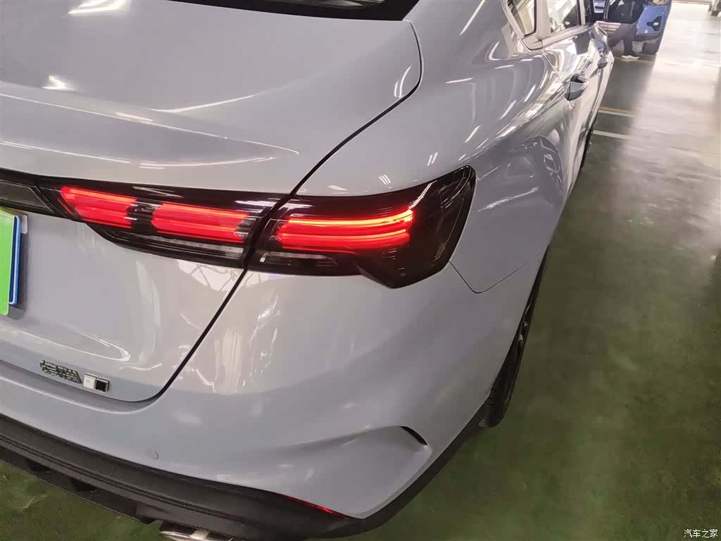 Geely Binray, 2026 8
