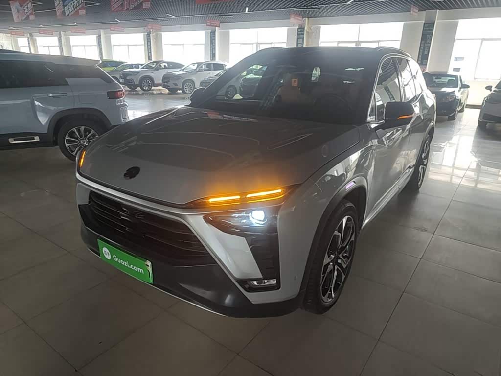NIO ES8