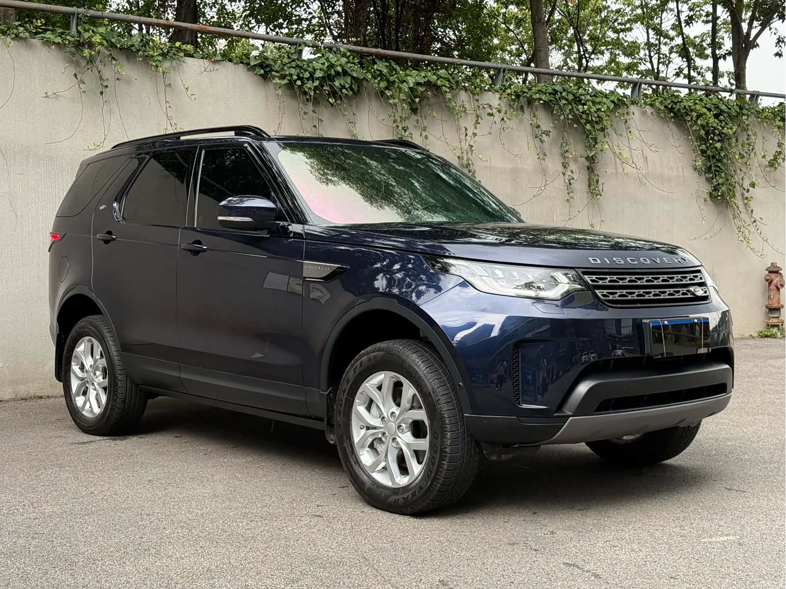 Land Rover Discovery, 2019 3