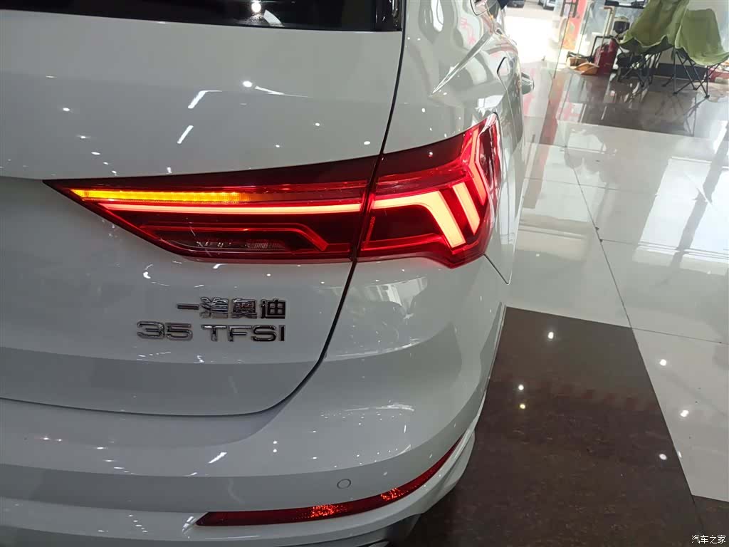 Audi Q3, 2019 8
