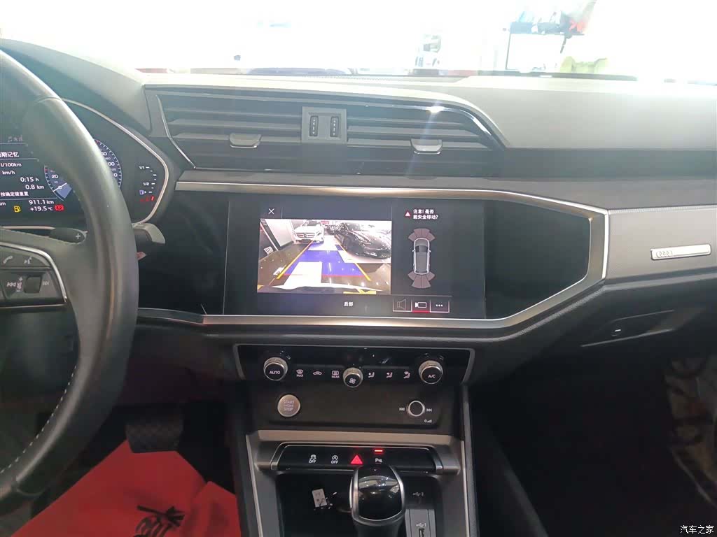 Audi Q3, 2019 13